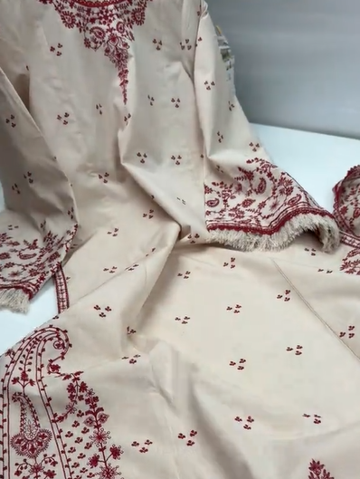 Skin Karandi Stitched 3pc With Pashmina